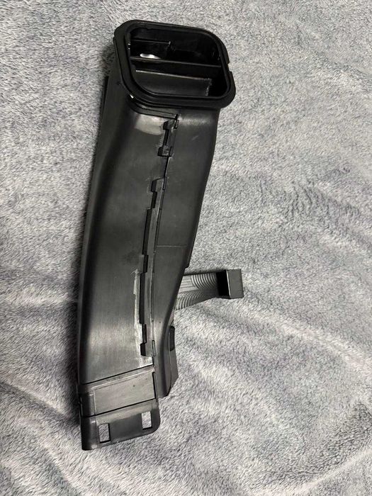 Патрубок повітрозабірний 13718635093 BMW X3 G01 X4 G02 X5 G05 X6 G06