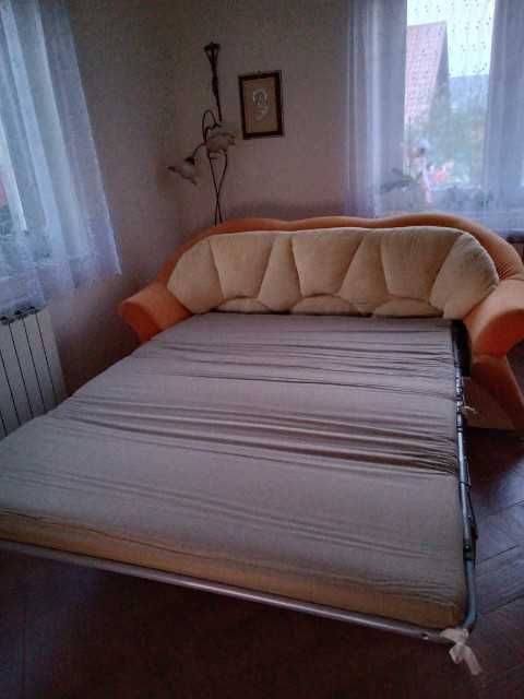Sofa z funkcją rozkładania plus dwa fotele