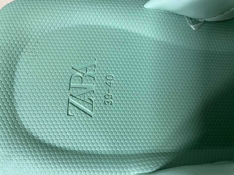 В‘єтнамки Zara
