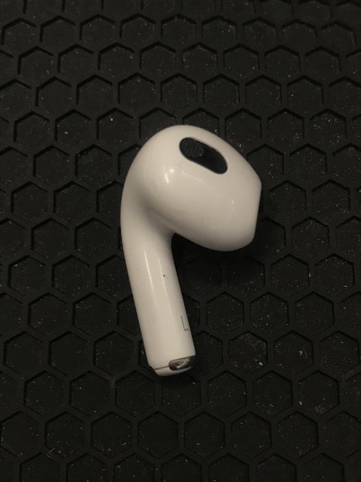 Продам навушник правий airpods 3 a2564 model
