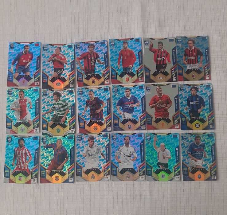 Panini Fifa 365 v 2026 komplet 18 kart Fans Legend.