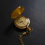 Relógio de Bolso Dourado