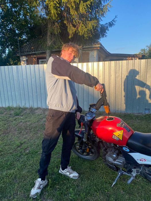 Продам Зоншенг 200