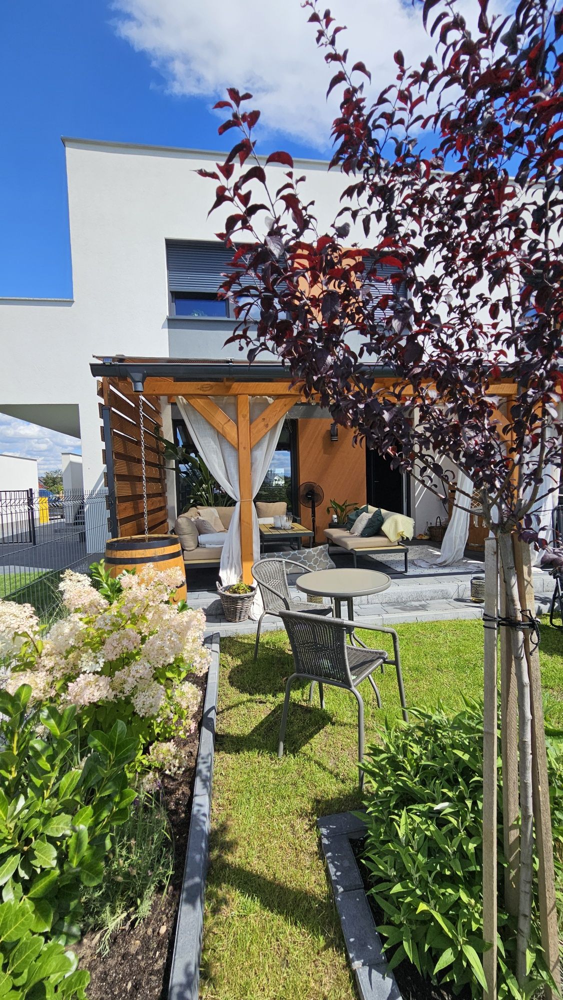 Sprzedam Apartament z Ogrodem w zab. Szeregowej