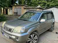 Автомобіль Nissan x-trail