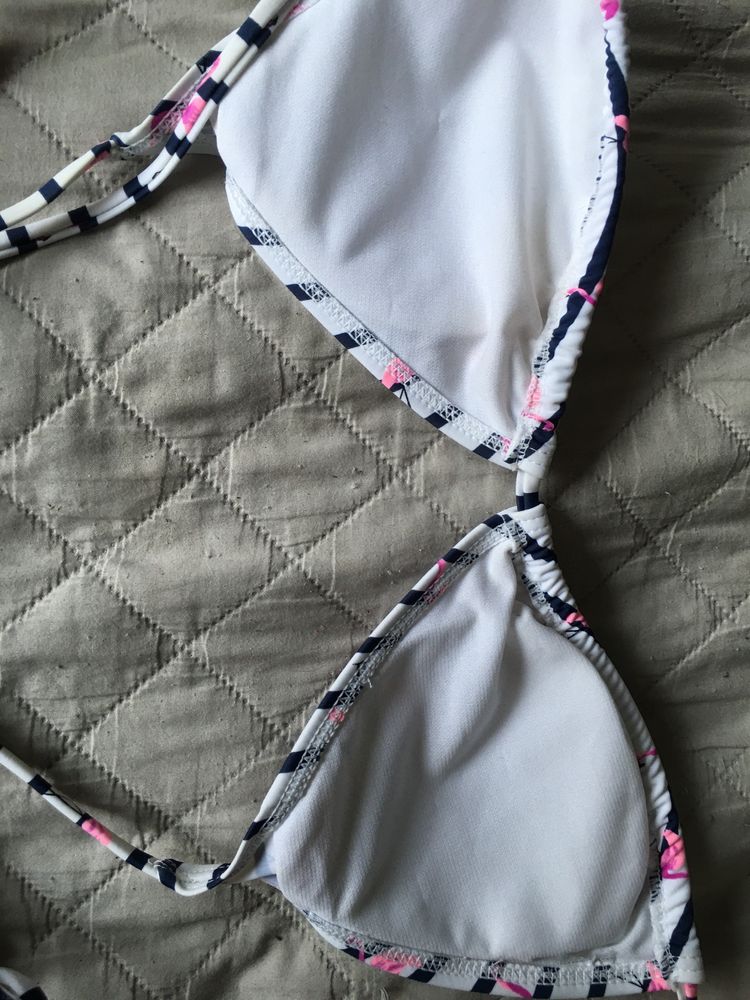 Strój dwu częściowy, kostium kąpielowy. Bikini