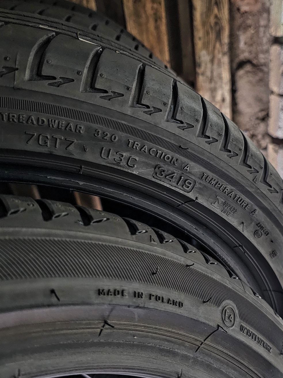 225/40r18 Bridgestone | 7.5mm | Преміум шини | Ідеальні | Комплект 4шт