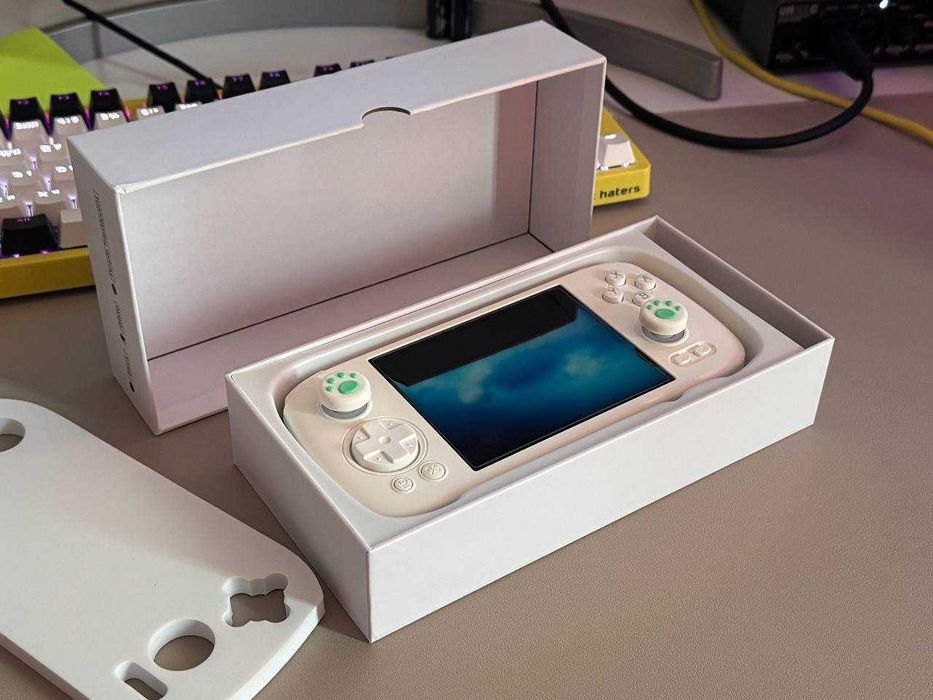 ANBERNIC RG 406H ідеальний стан портативна консоль PS2, Switch, PSP