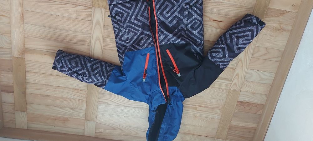 Kurtka chłopięca 122