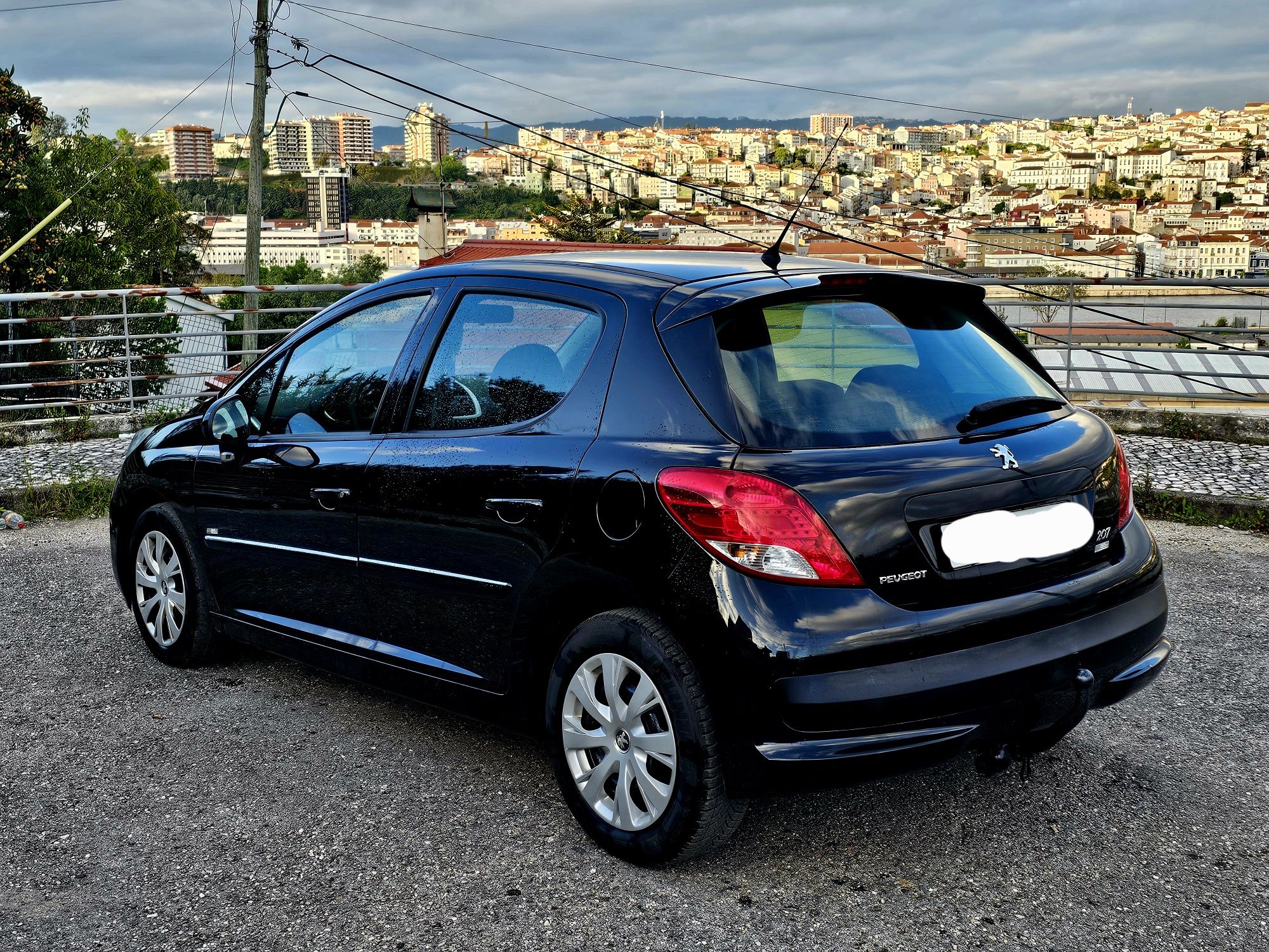 Peugeot 207 1.6 hdi 2012