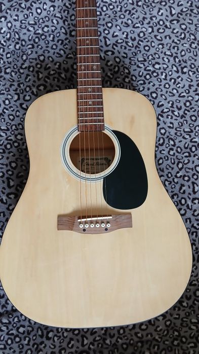 Акустическая Гитара Pearl River в Хорошем Состоянии. Нивки. Отправляю!