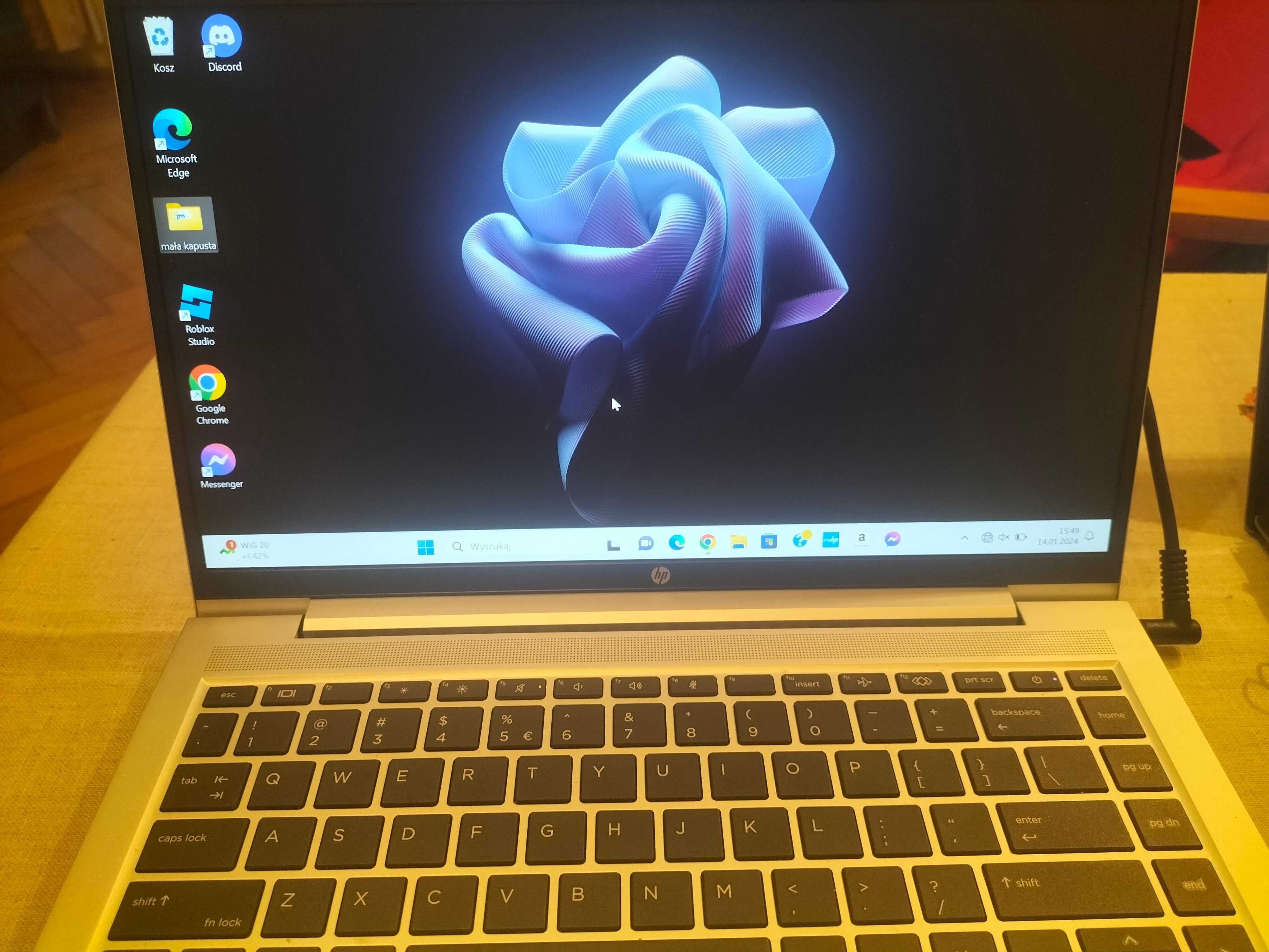 SPRZEDAM laptop - HP - PROBook 440 G9 - stan IDEALNY