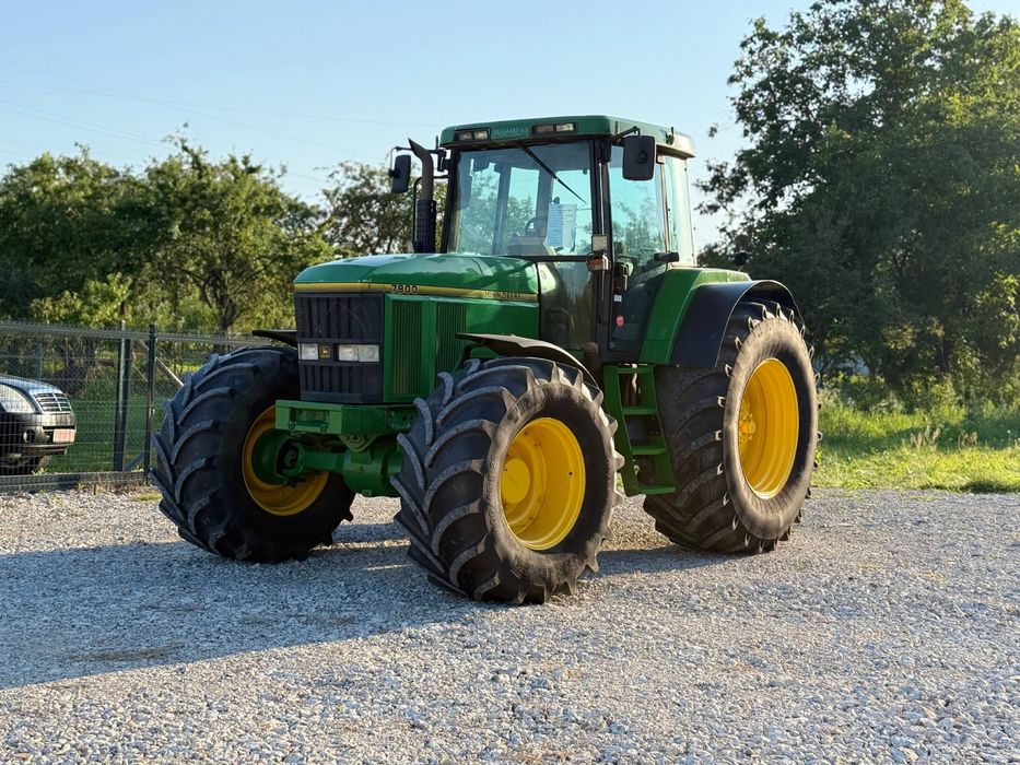 Трактор John Deere 7800