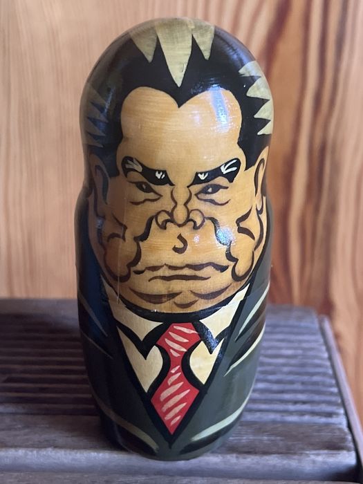 Sprzedam rzadkie 6szt matrioszki z przywódcami ZSRR/Rosji lata 80 te.