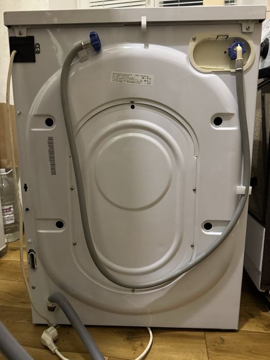 Пральна машинка Indesit