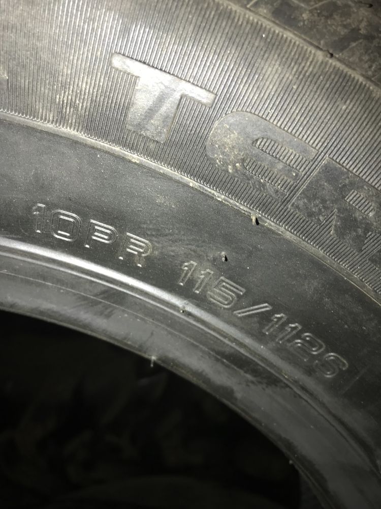Шини 225/75 R16  до позашляховиків Уаз та ін