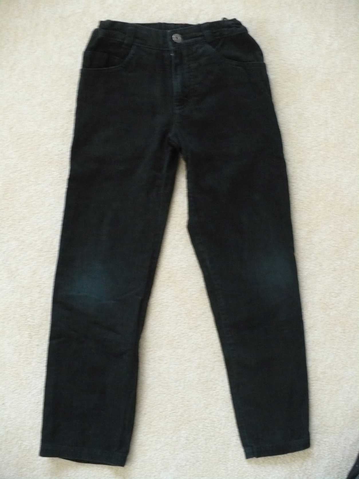 Spodnie czarny sztruks BESTA PLUS _ 128 cm