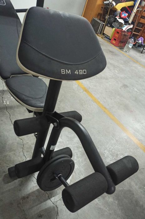 Banco de musculação DOMYOS BM490 + banco inclinado de oferta