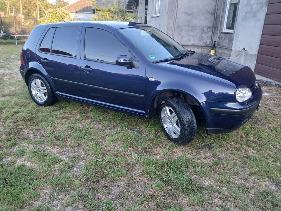 Гольф 4 2001року