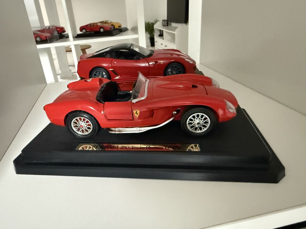 Ferrari Bburago 1/24 testarossa