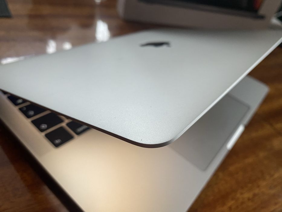 MacBook Pro A1989 2019 16Gb/256 SSD