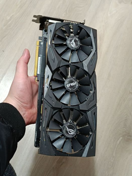 Asus rog strix vega 64 8gb