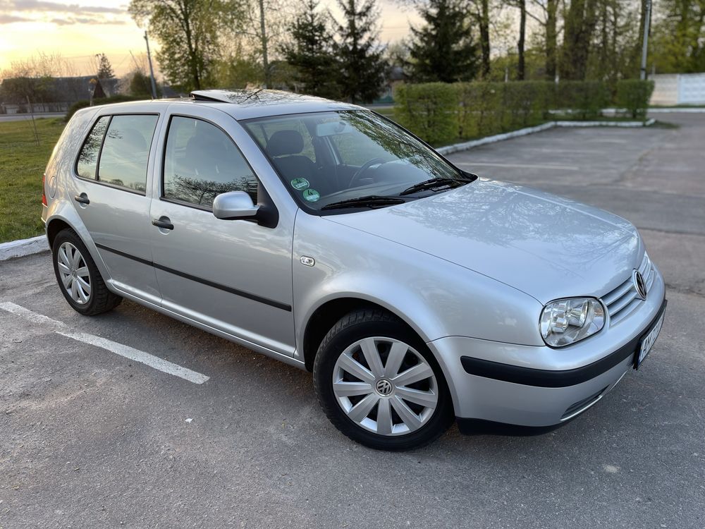 VW GOLF 2000 1.4 MPI