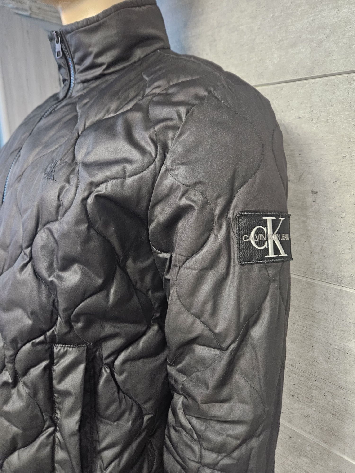 Kurtka meska bomberka zimowa Oryginalna Calvin Klein rozmiar L