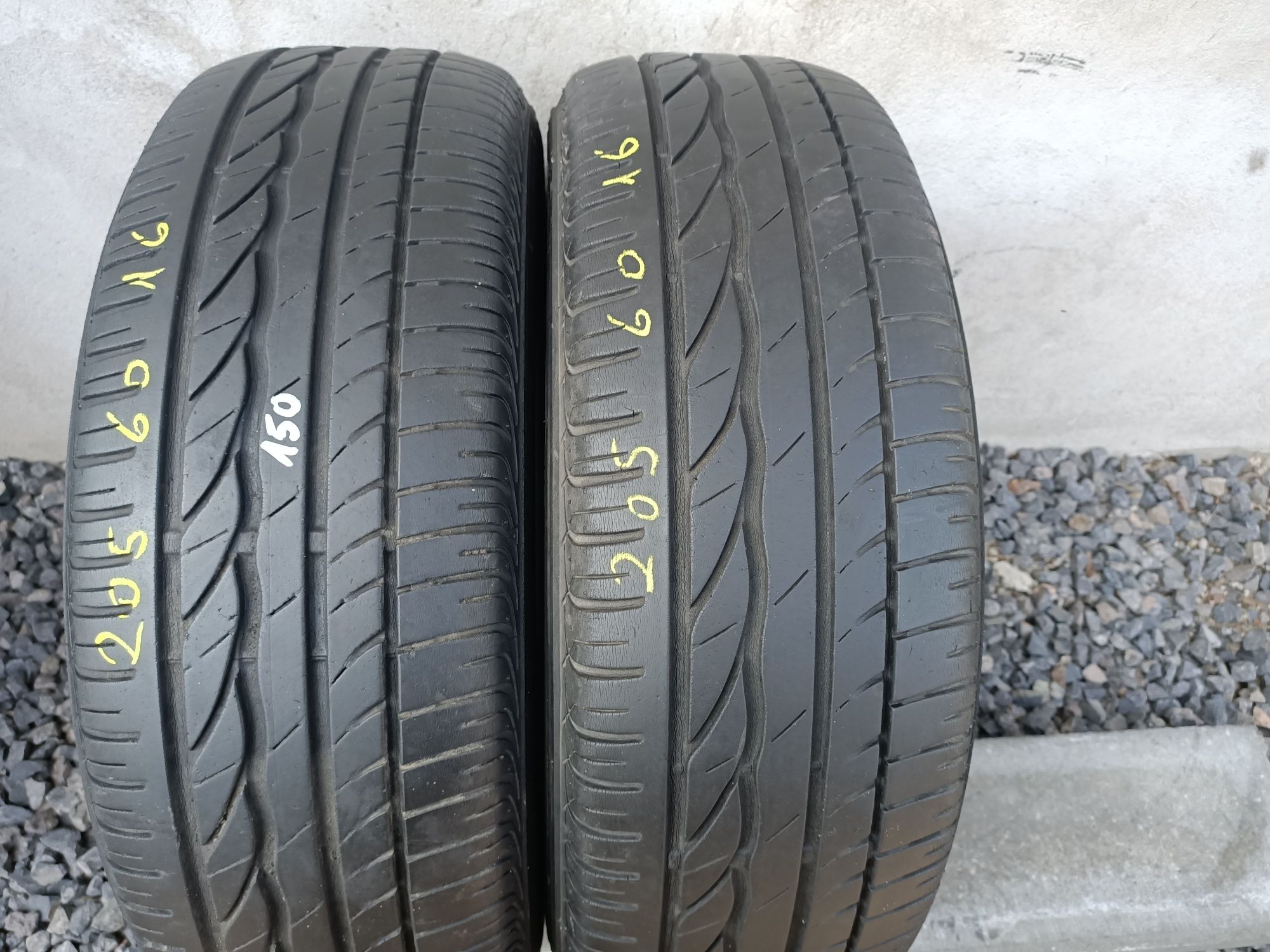 Bridgestone 205/60/16 2sztuki (150)