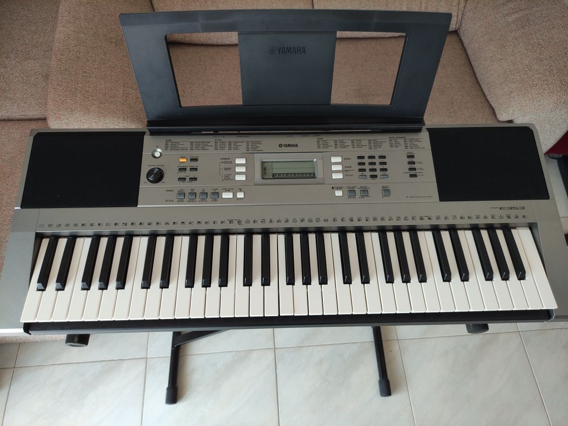 Teclado Yamaha PSR-E353