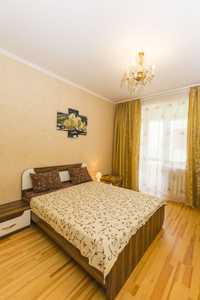 Просторна 2-х кімнатна квартира в центрі Шевченківського района Києва