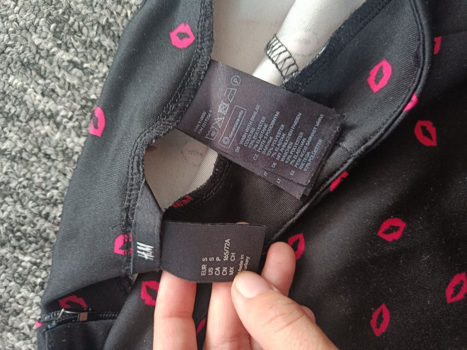 Spódnica H&M  usta czarna nowa rozmiar S