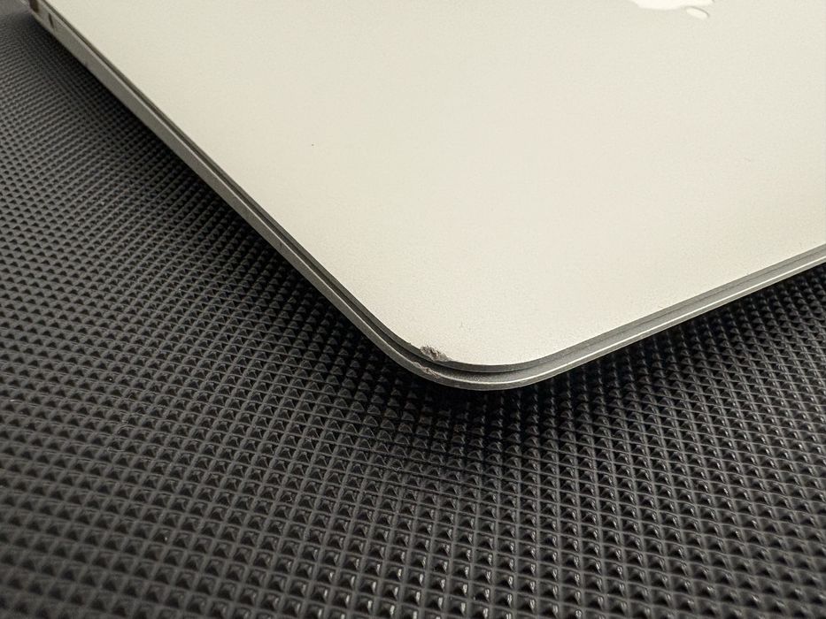 Macbook Air 13 8GB Ram 512GB SSD