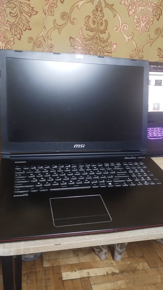 Ігровий ноутбук  MSI APACHE PRO MS-179C