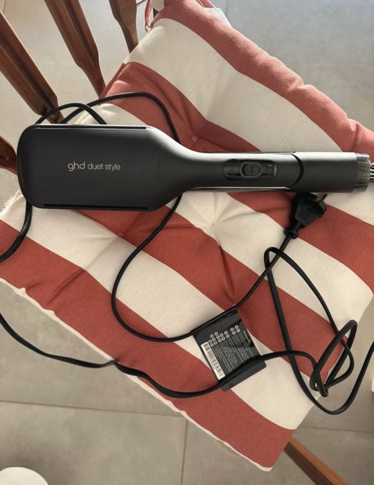 Prancha cabelo GHD 2 em 1 Duet style preta