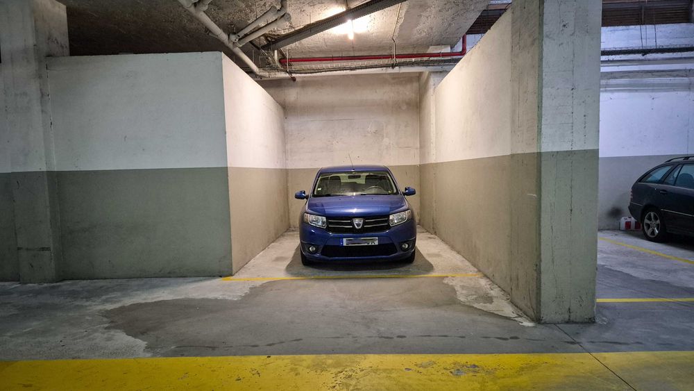 Aluguer de garagem Maia- 7 mim aeroporto