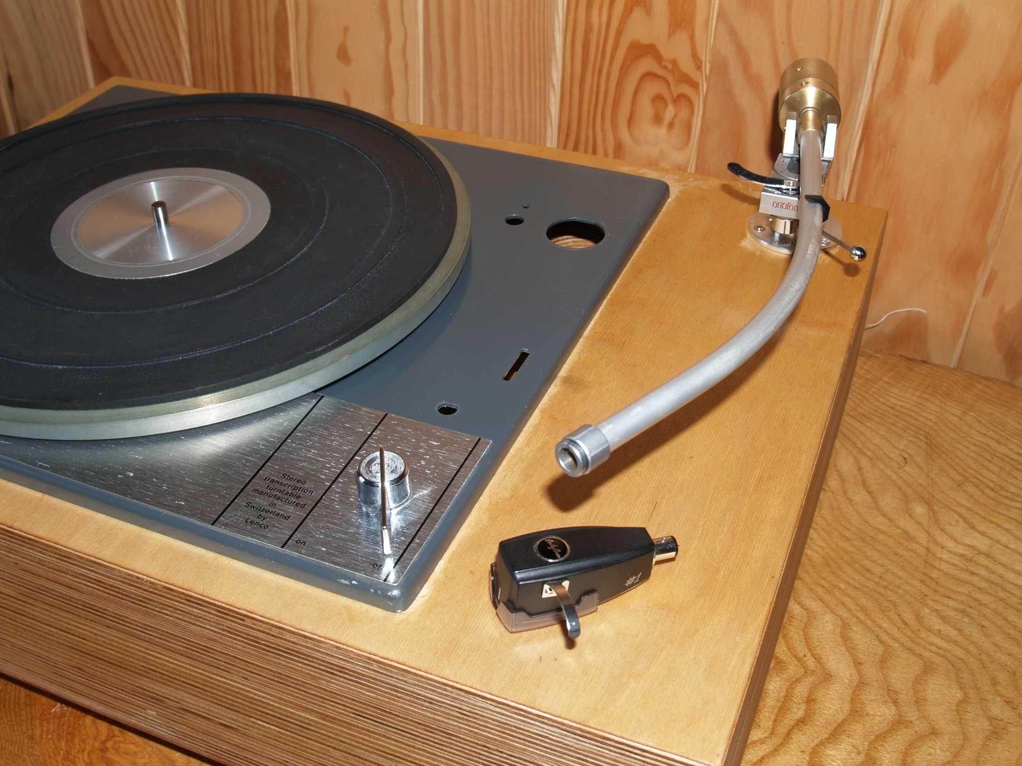 Gira-discos LENCO L-75 Plinth e Braço Ortofon AB-309