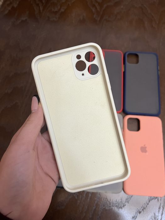 Продам чехли на iPhone 11 pro max