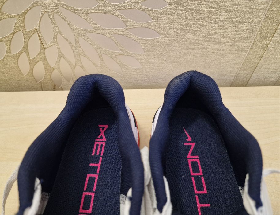 Жіночі кросівки Nike Metcon 8 розмір 37.5