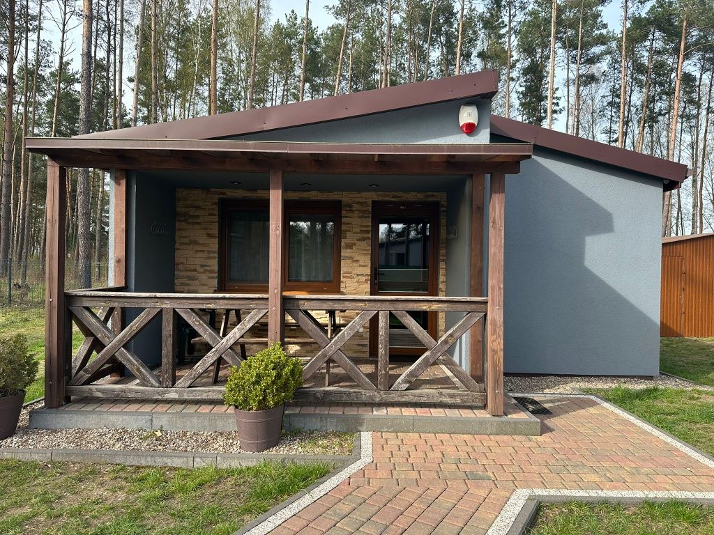 Apartamenty nad jeziorem, dom letniskowy w kujankach Borówno. Jacuzzi.