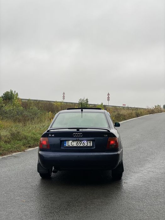 Продам/обмін audi a4b5 1.8