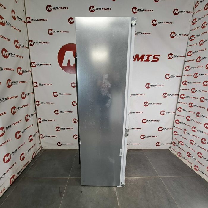 Lodówka Bauknecht KGITN 18F1 [2 lata gwar] F/177,7cm wys/NF/250l/34dB