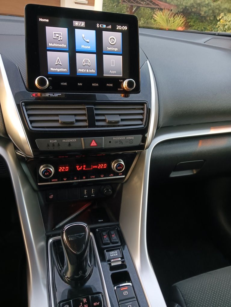Mitsubishi eclipse cross PHEV 2022
