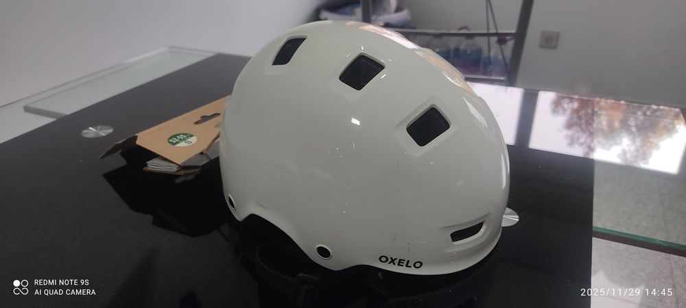 Capacete, cotoveleiras, joelheiras - patinagem