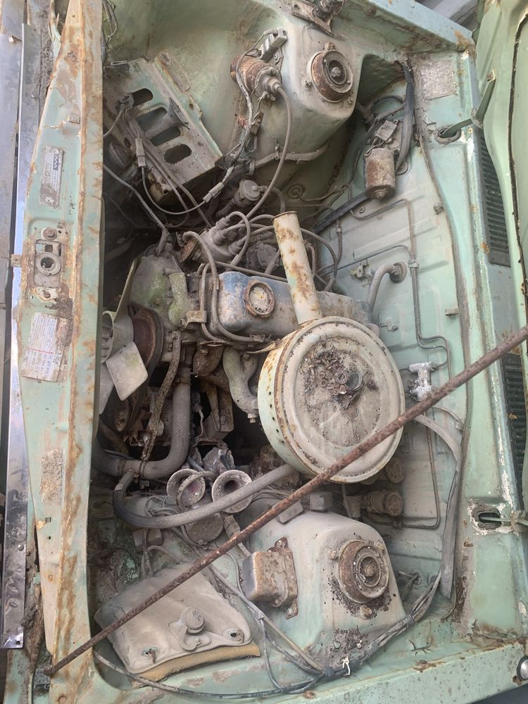 Vende Datsun 1.200 Van de Outubro de 1973 para restauro