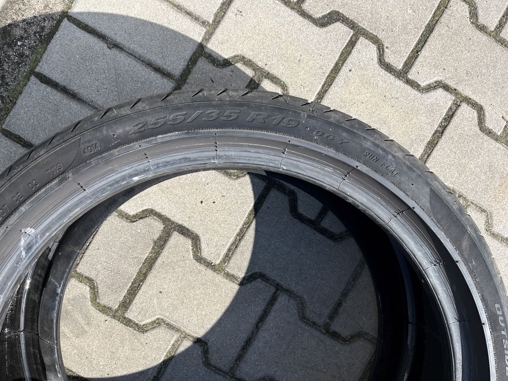 255/35/19 Pirelli P ZERO MOE Run-Flat 96Y