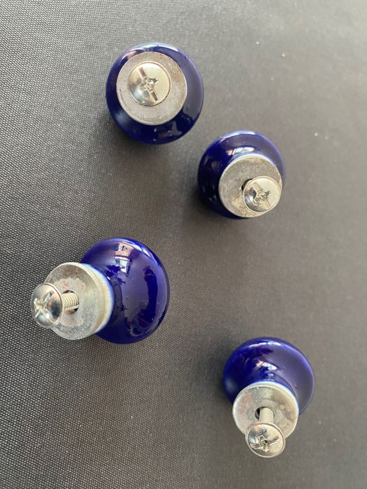 Puxadores em porcelana