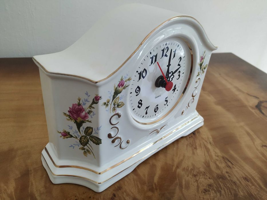 Zegar porcelanowy stojący
