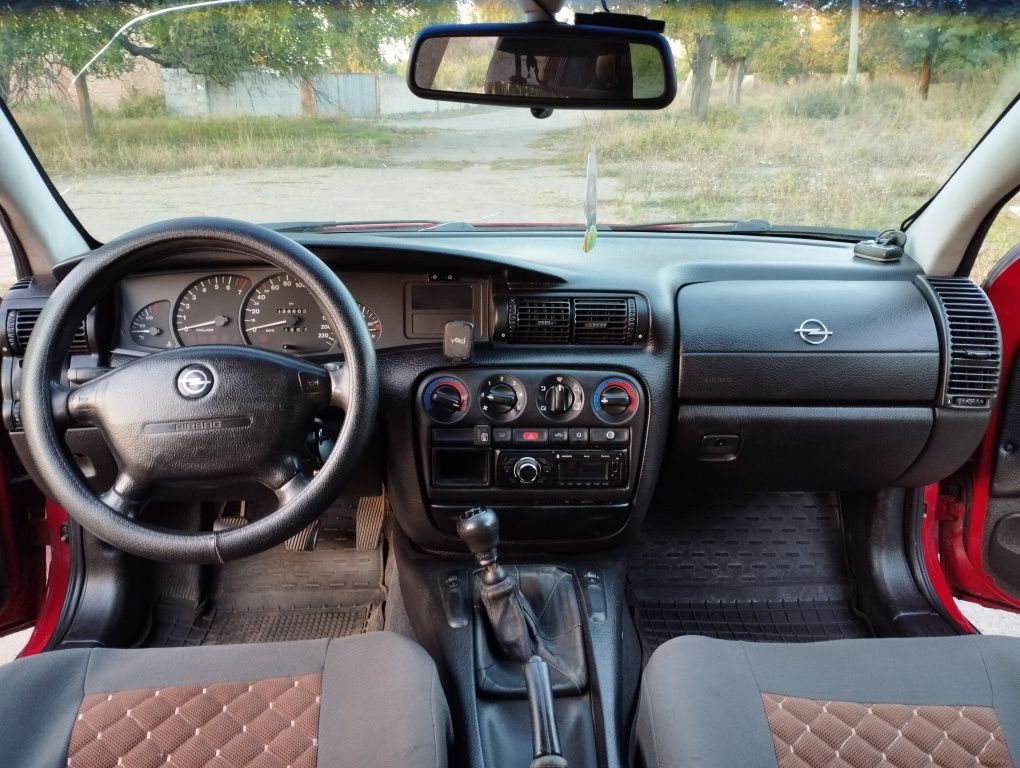 Opel Omega B универсал