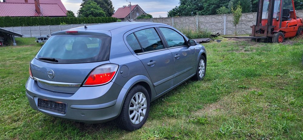 Opel Astra 1.7D Isuzu 2005